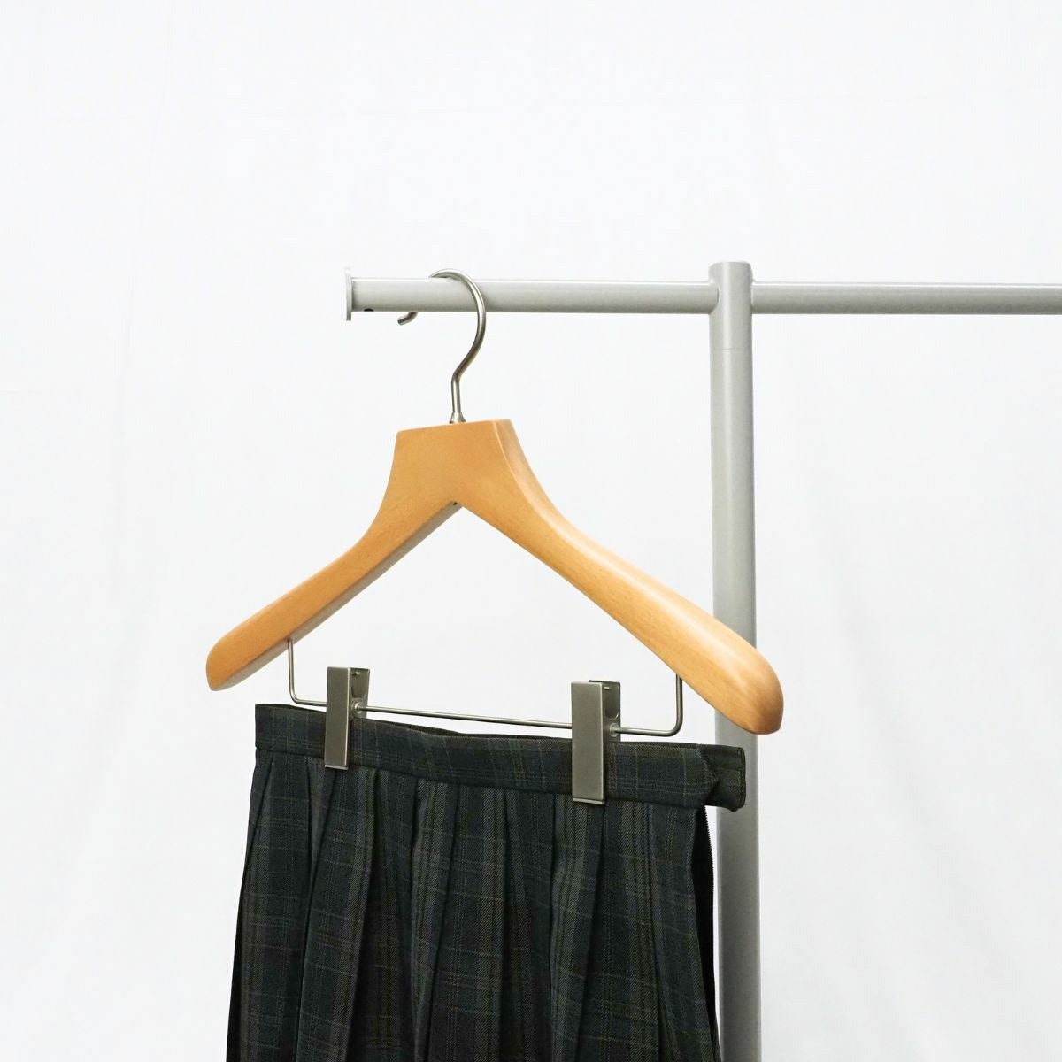 通常価格・合計50セット～】名入れ 卒業記念ハンガー 森を守るハンガー
