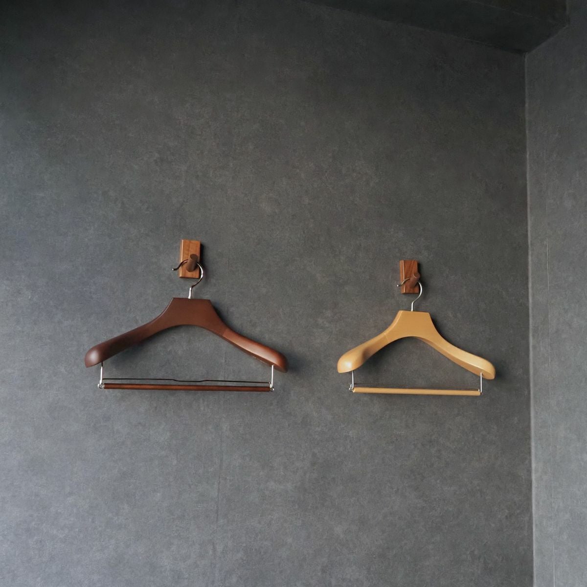 ロイヤルハンガー スライドバー ナチュラル 40/43cm | THE HANGER